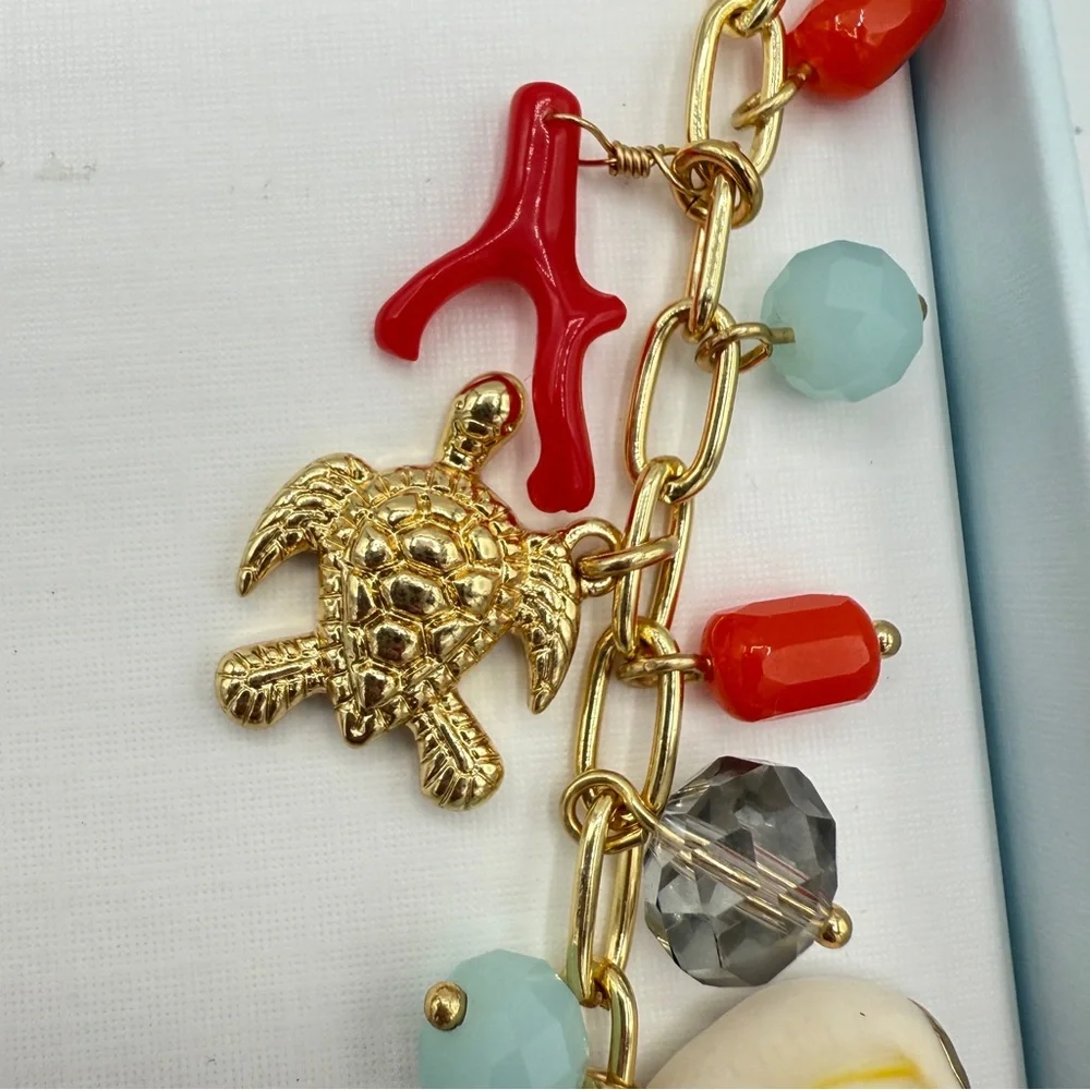 House of Harlow Natural Shell Necklace 17” with 3” Extender, (NIB) New in Box